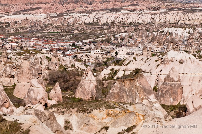 20100405_153943 D300.jpg - Along the Goreme to Uchisar Road